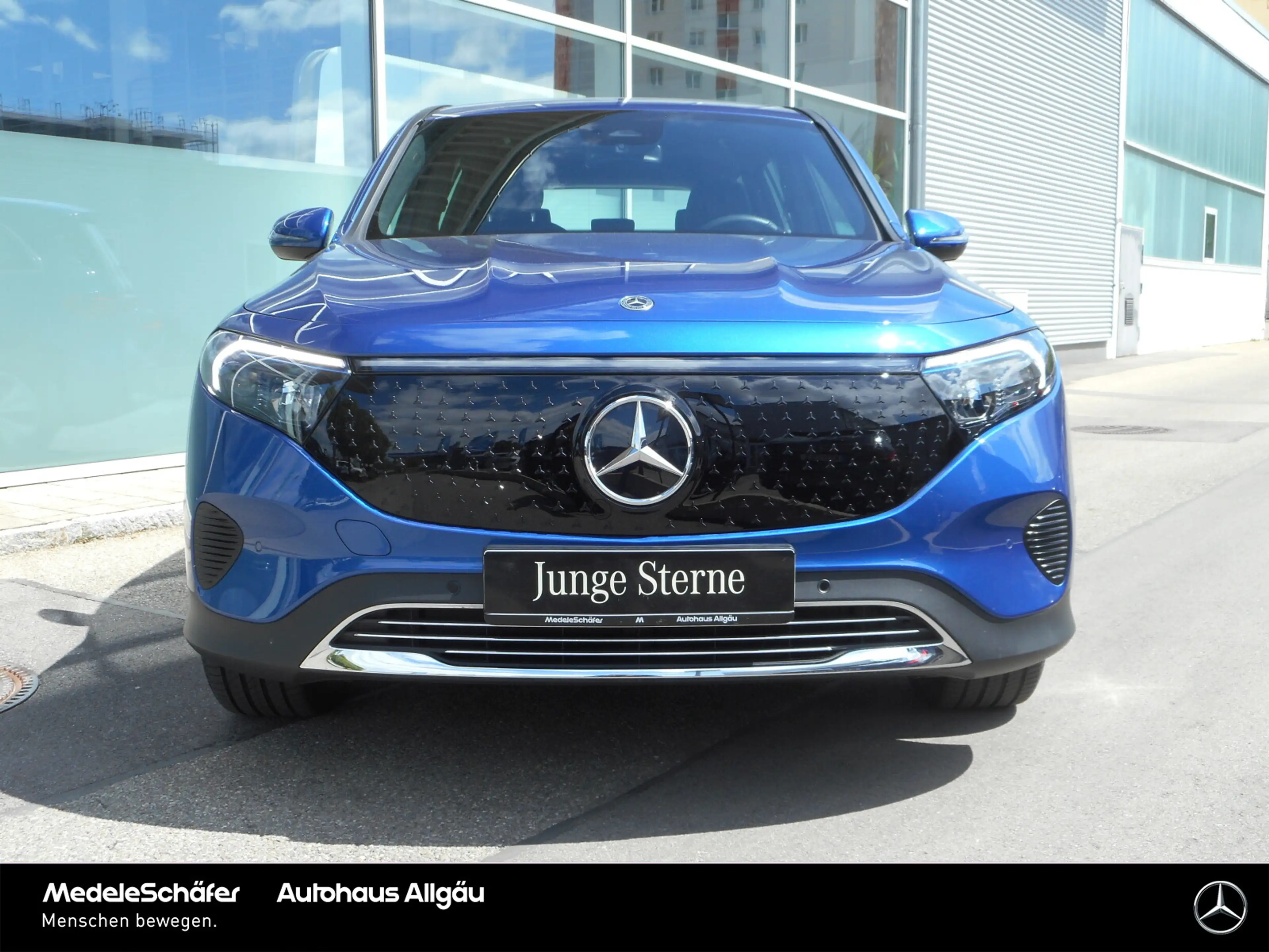 Mercedes-Benz EQB 300 EQB 300 4M Progressive Vorr.-Distronic Kamera LED — photo 4