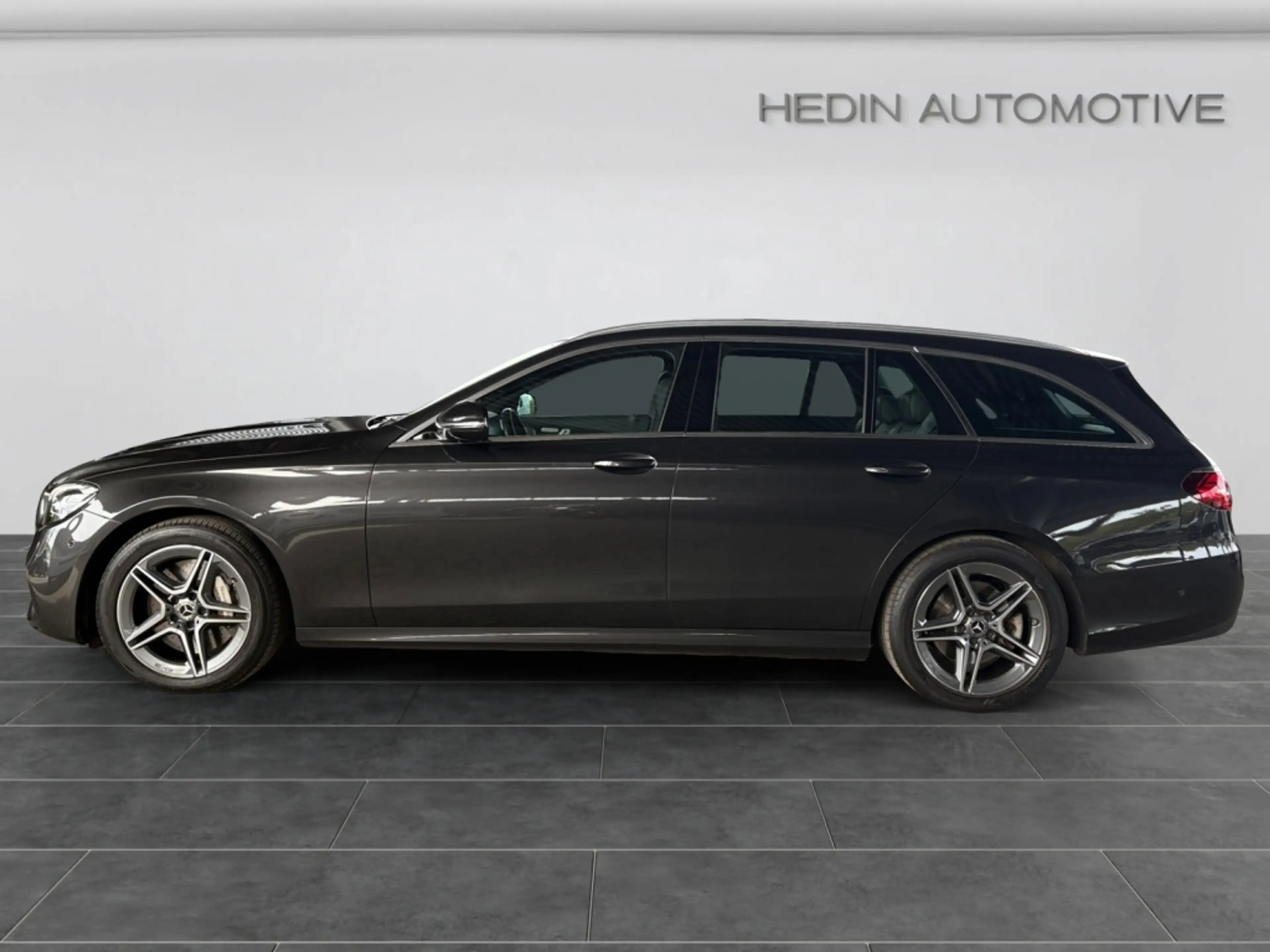 Mercedes-Benz E 400 d 4MATIC T-Modell AMG|BURM|AMBI|MBUX|SHZ — photo 3