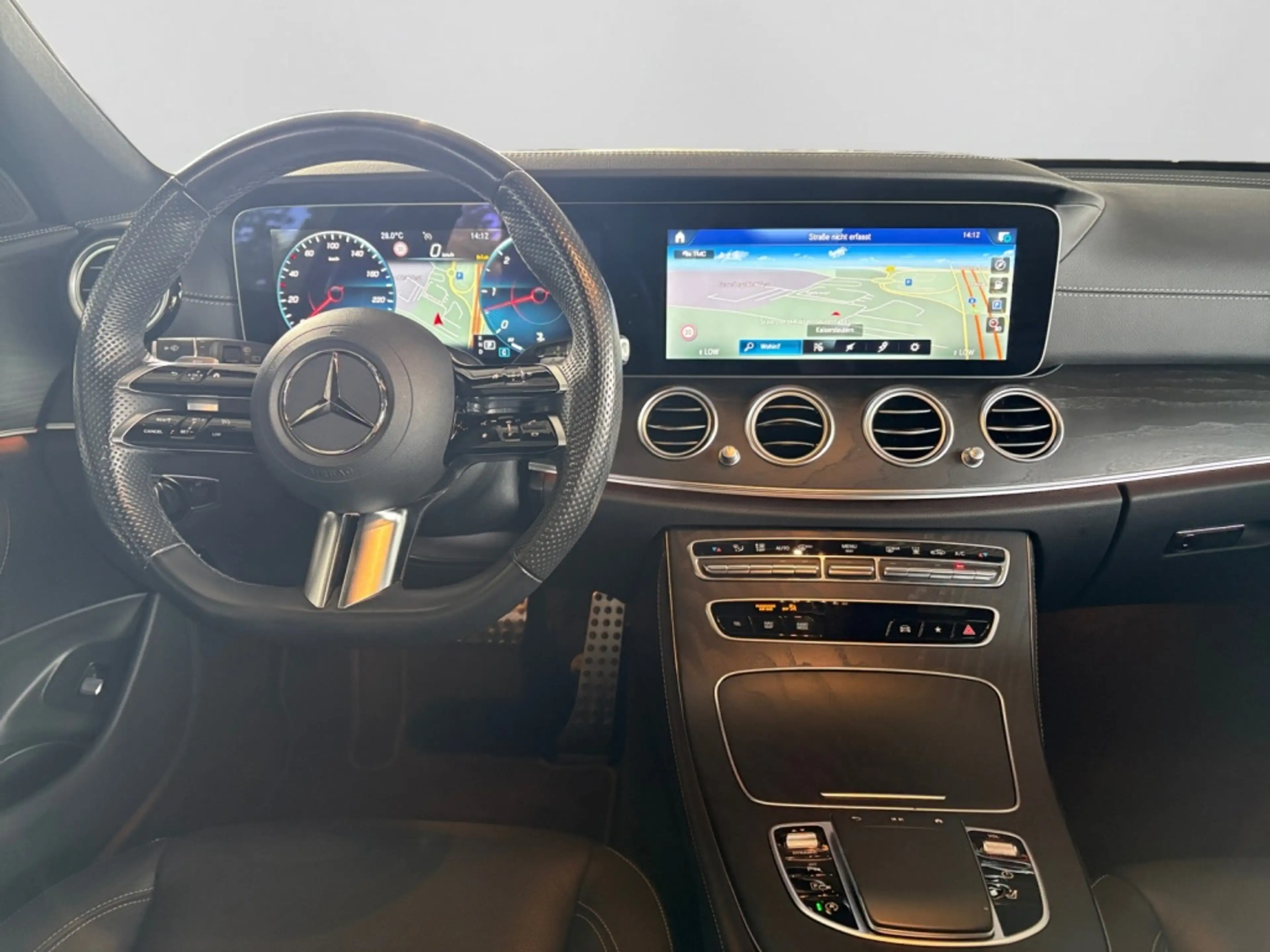 Mercedes-Benz E 400 d 4MATIC T-Modell AMG|BURM|AMBI|MBUX|SHZ — photo 11