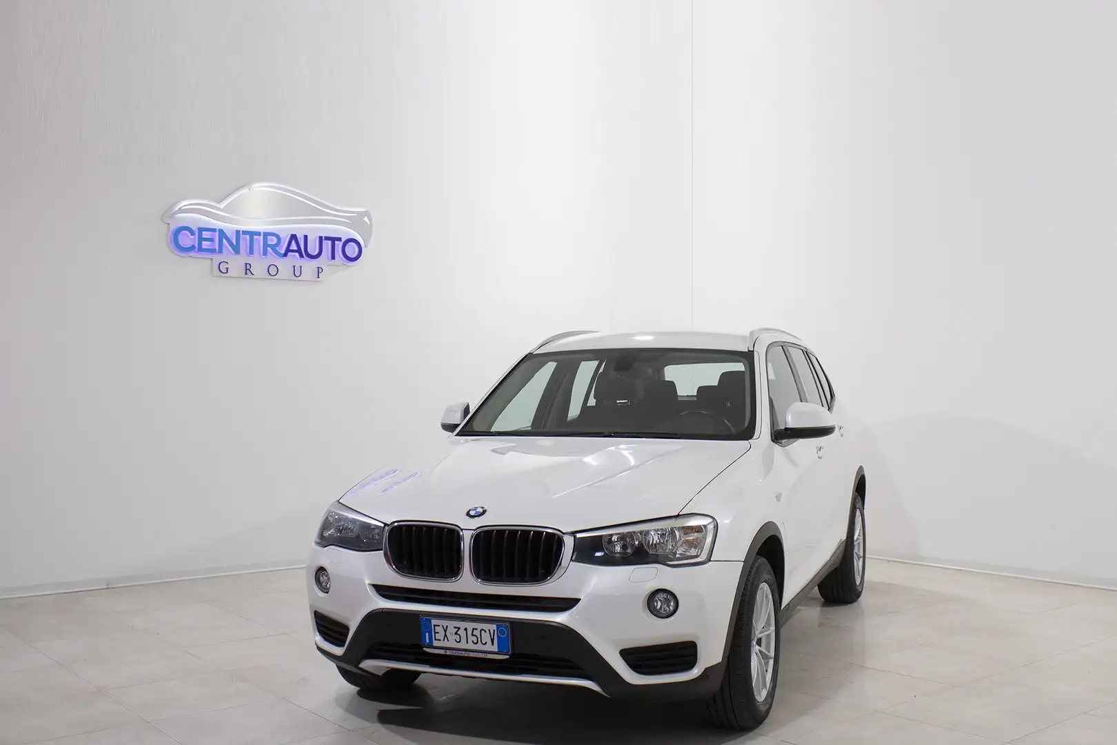 BMW X3 xDrive 20d Automatic BUSINESS Weiß - 2
