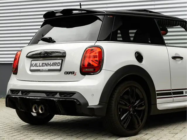 Mini Hatch view 11