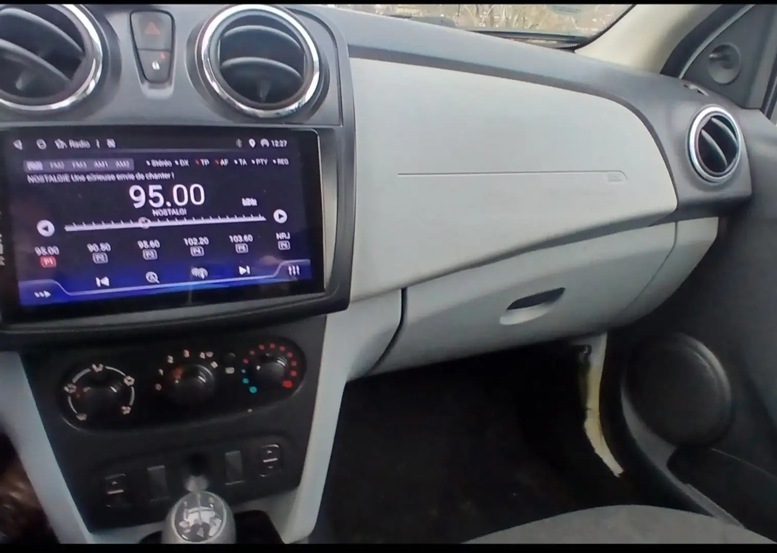 Dacia Sandero 1.2i Ambiance GPS GOOGLE PLAY Weiß - 2