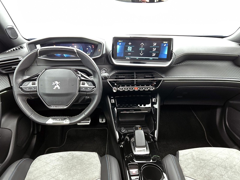 Peugeot e-2008 SUV EV GT Pack 50 kWh 136pk | Accu 93% | Navigatie — photo 13