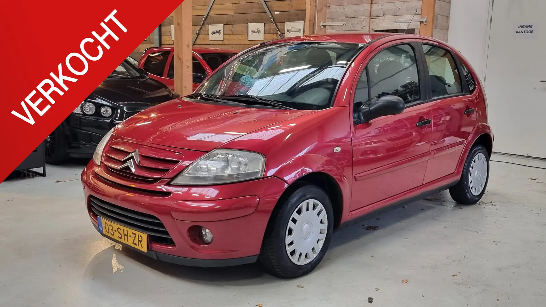 Citroen C3 1.4i Sky Radio Airco, Apple carplay/ Android auto, Rood - 1