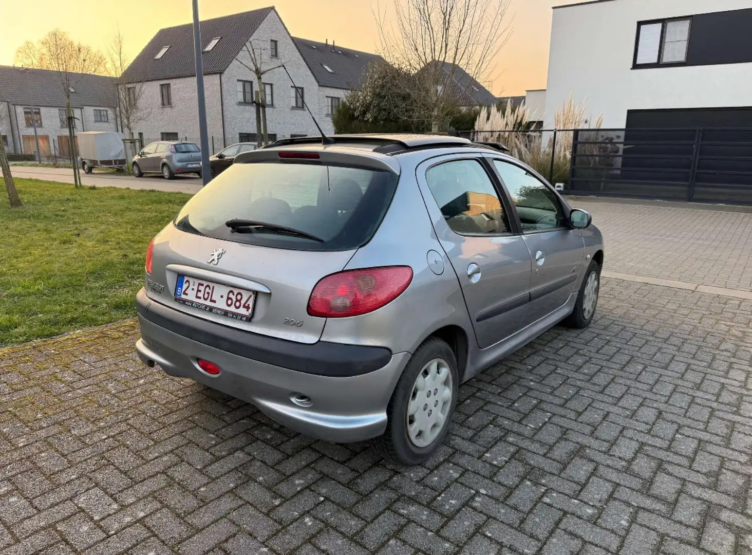 Peugeot 206 ✅ Peugeot 206 1.1 essence prête à immatriculé - 2