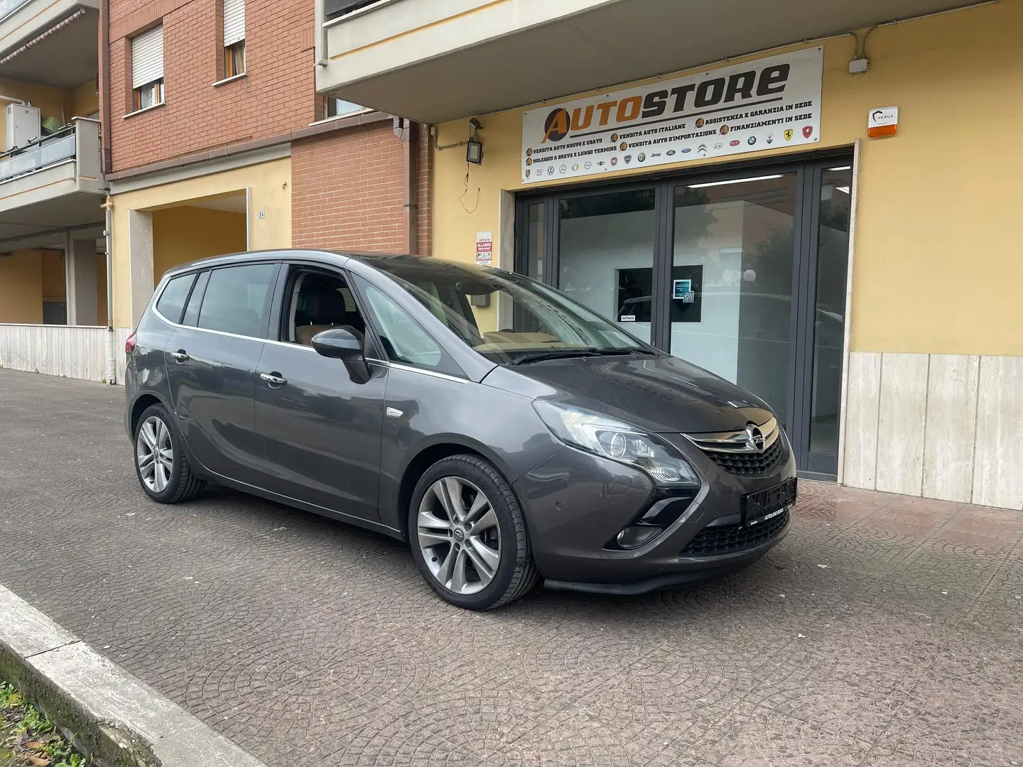 Opel Zafira Zafira 1.9 cdti Edition 7 POSTI Grijs - 1