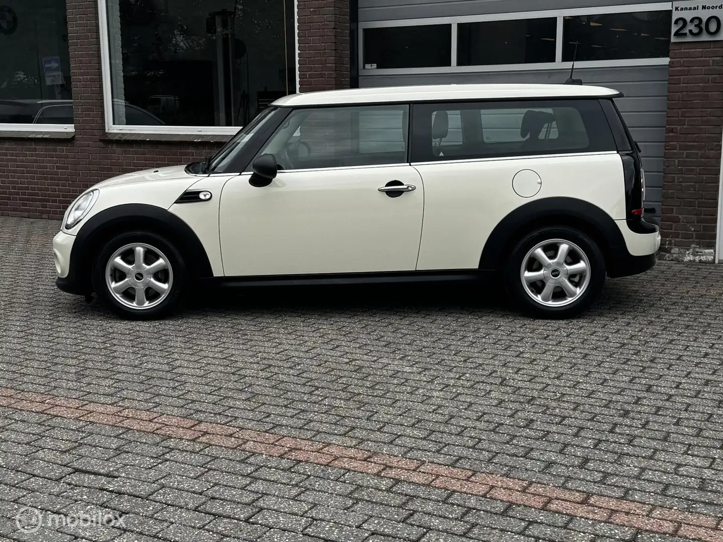 MINI One Clubman 1.6 AIRCO/NAVI/CRUISE/MF-STUUR Wit - 2