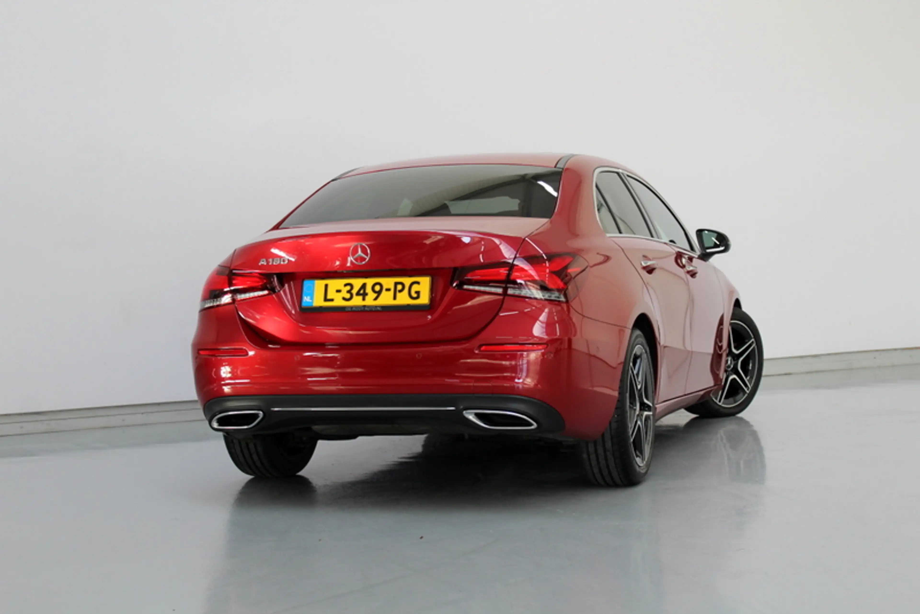 Mercedes-Benz A 180 Business Solution Luxury 136PK, RIJLAAR | PANORAMA — photo 10