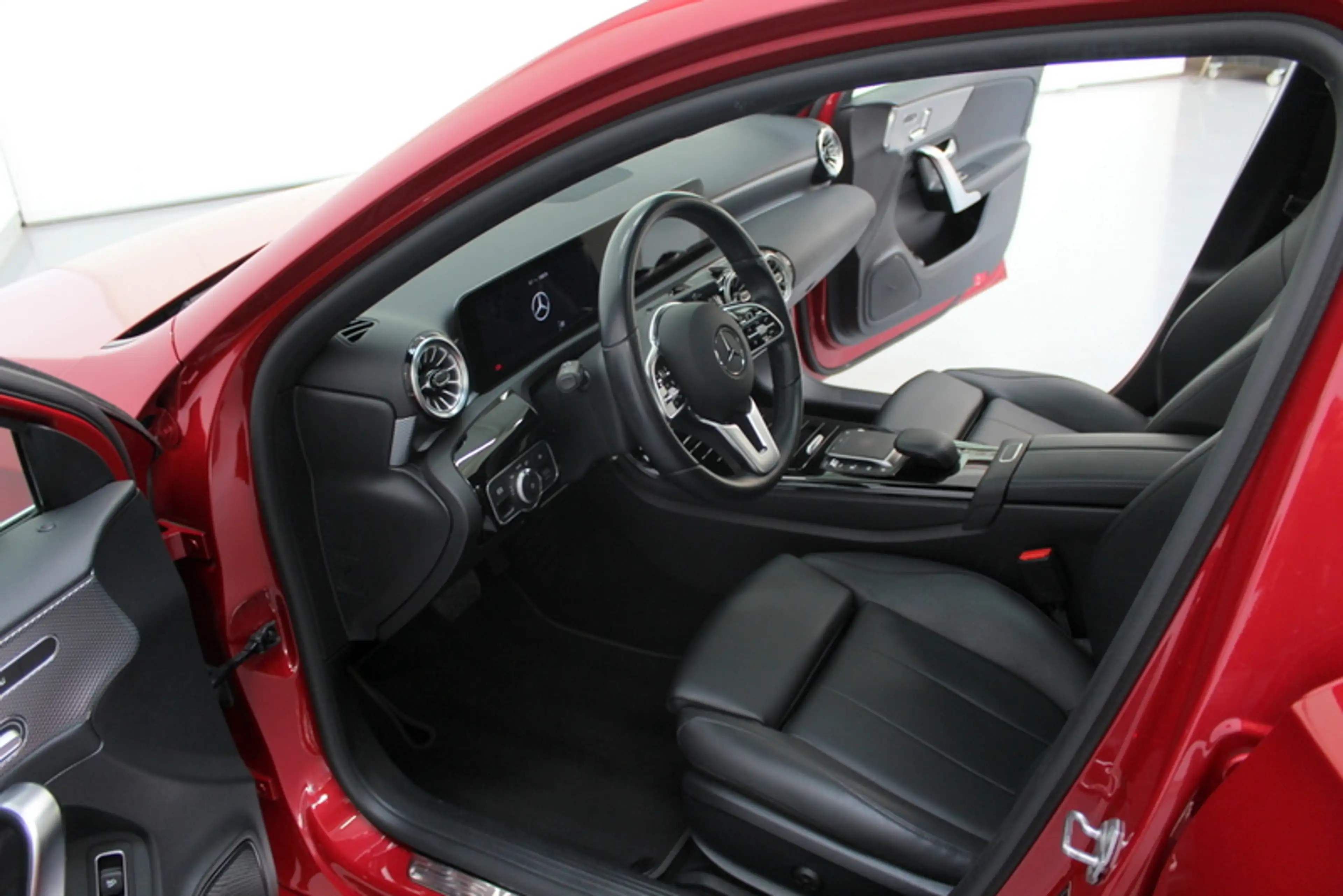 Mercedes-Benz A 180 Business Solution Luxury 136PK, RIJLAAR | PANORAMA — photo 13