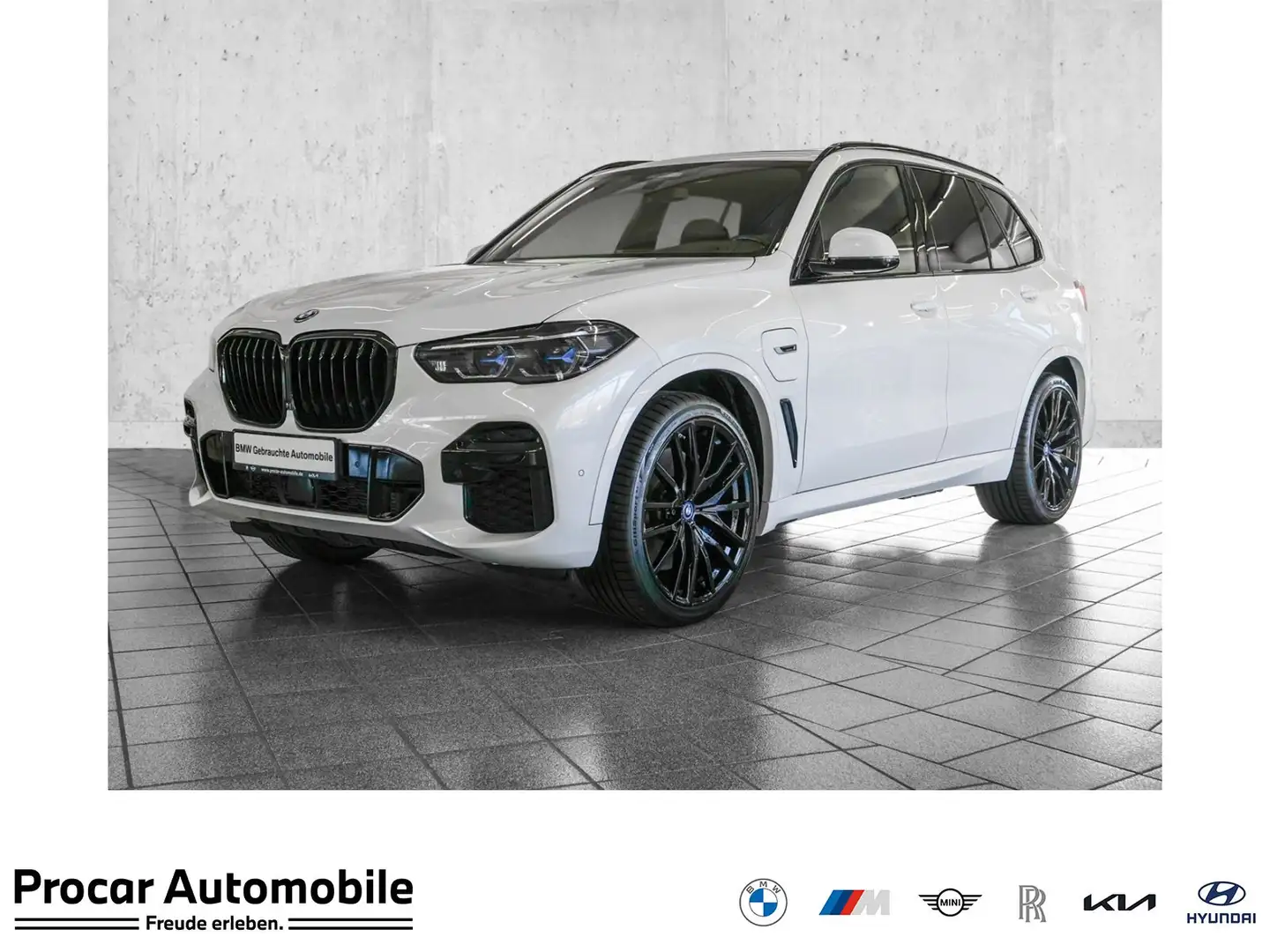 BMW X5 xDrive45e Aut Nav HuD Laser Pano Drive+Park 22" Weiß - 1