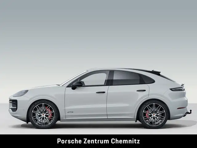 Porsche Cayenne GTS view 2