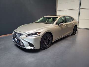 h Luxury *TOP Ausstattung| 1.Hand*