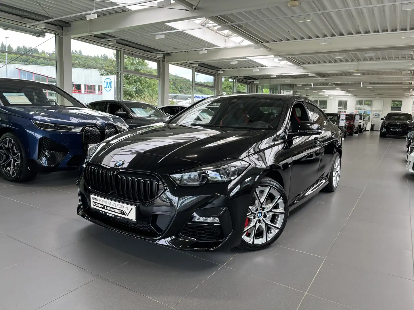 BMW 220 i Gran Coupé Sonder-Edition ColorVision M-Sport Pr Noir - 1