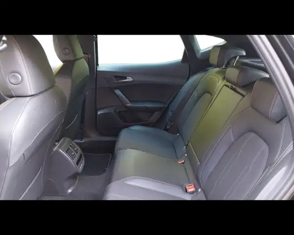 Cupra Formentor view 6