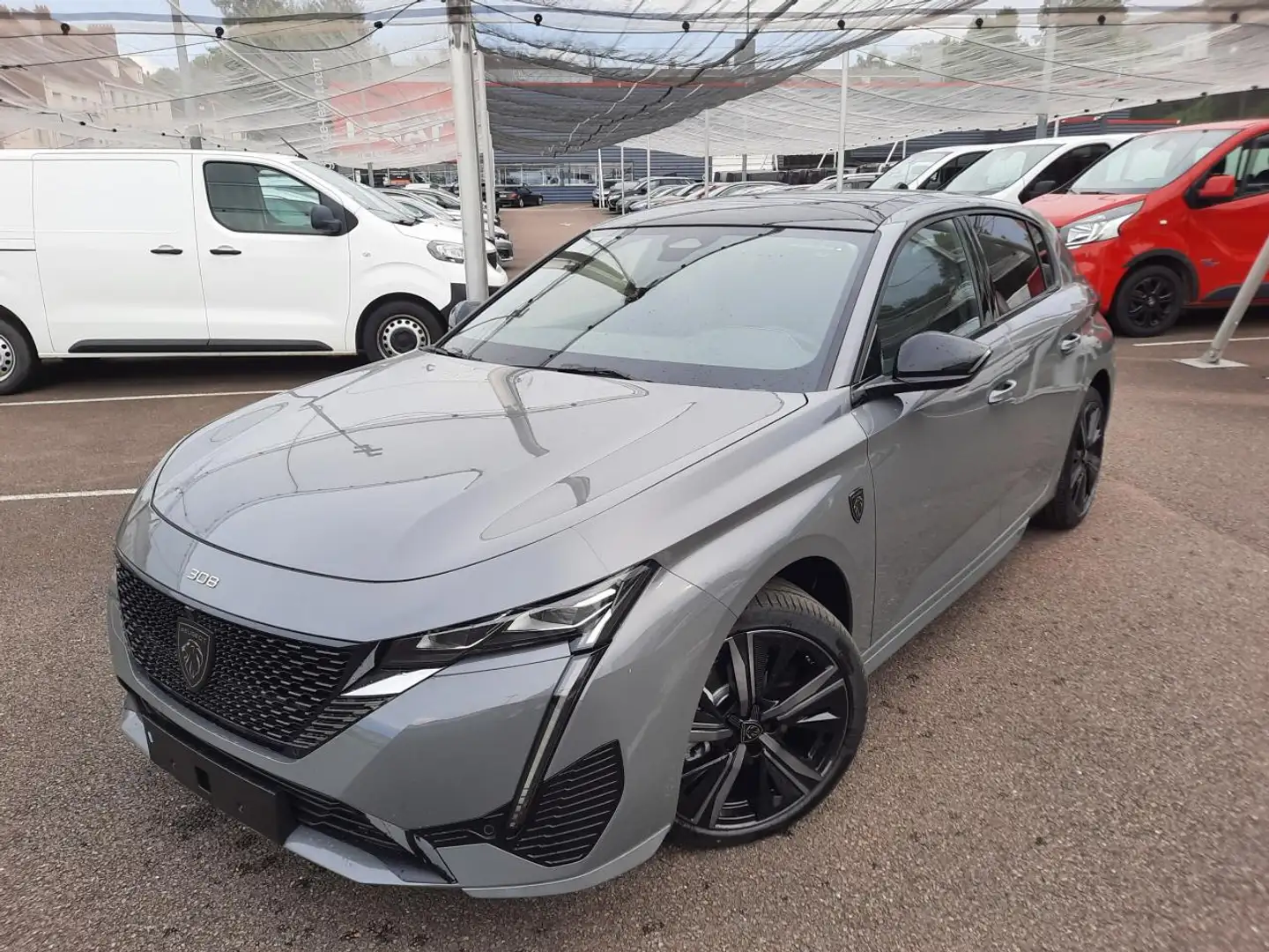 Peugeot 308 III 1.2 Hybrid 145 e-DCS6 GT TOIT OUVRANT / 360° Grau - 1