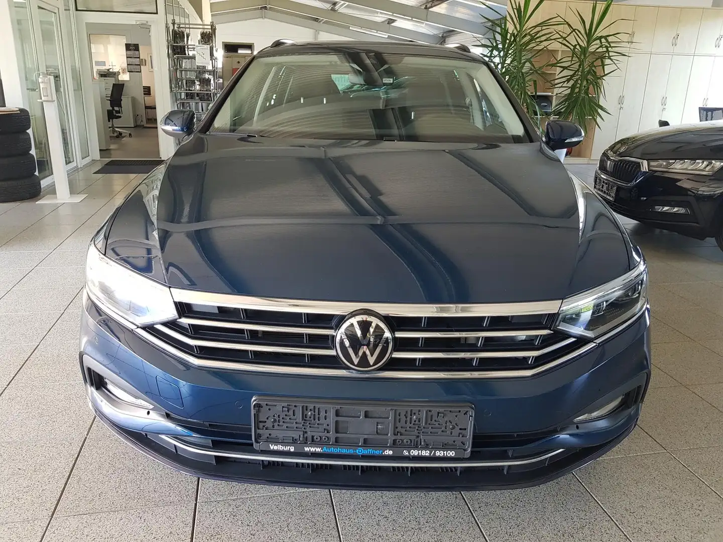 Volkswagen Passat Variant Passat Var. TDI BUSIN. Navi LED PDC Kam Sitzheiz 8 Bleu - 2