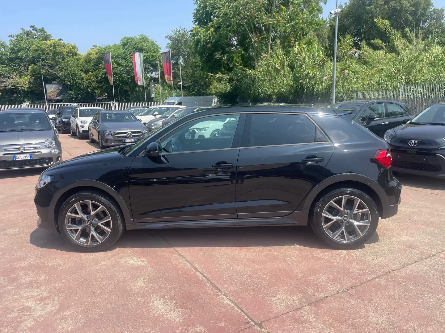 Audi A1 ALLSTREET 25 TFSI Nero - 2