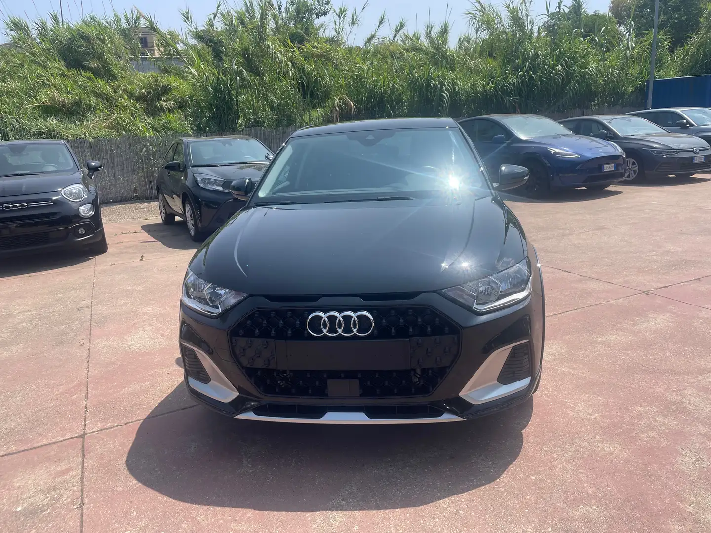 Audi A1 ALLSTREET 25 TFSI Noir - 2