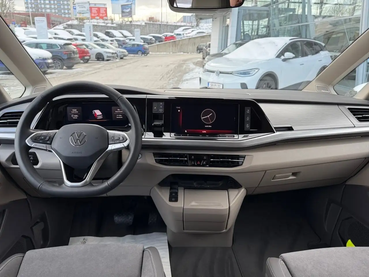 Volkswagen T7 Multivan VW T7 Multivan Edition ÜH eHybrid 180 kW 4M 6