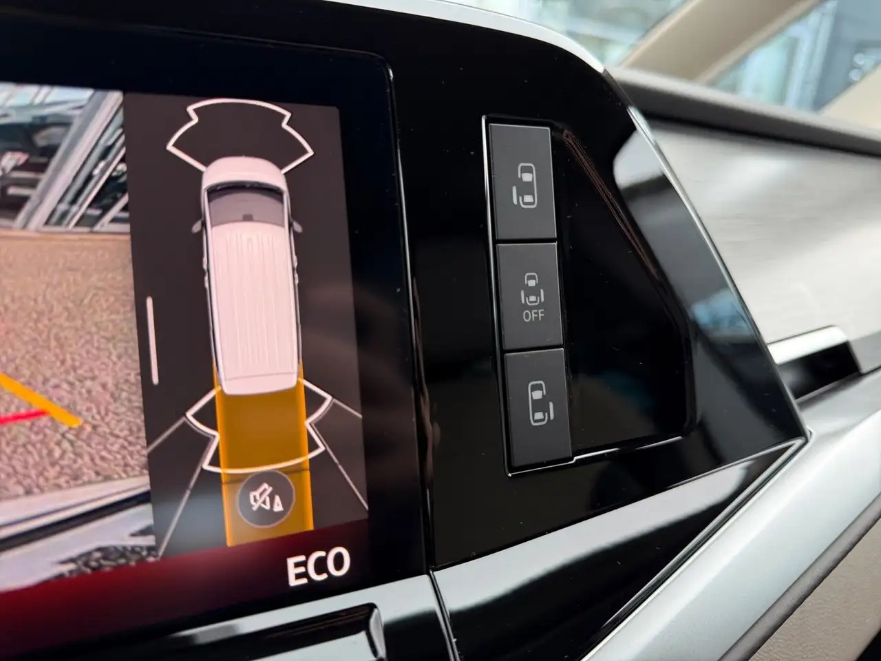 Volkswagen T7 Multivan VW T7 Multivan Edition ÜH eHybrid 180 kW 4M 15