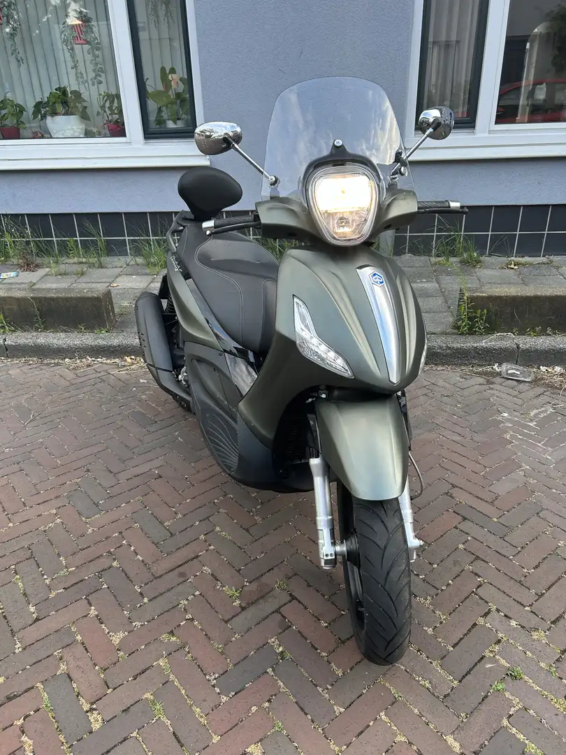 Piaggio Beverly 300 NIEUWSTAAT Groen - 2