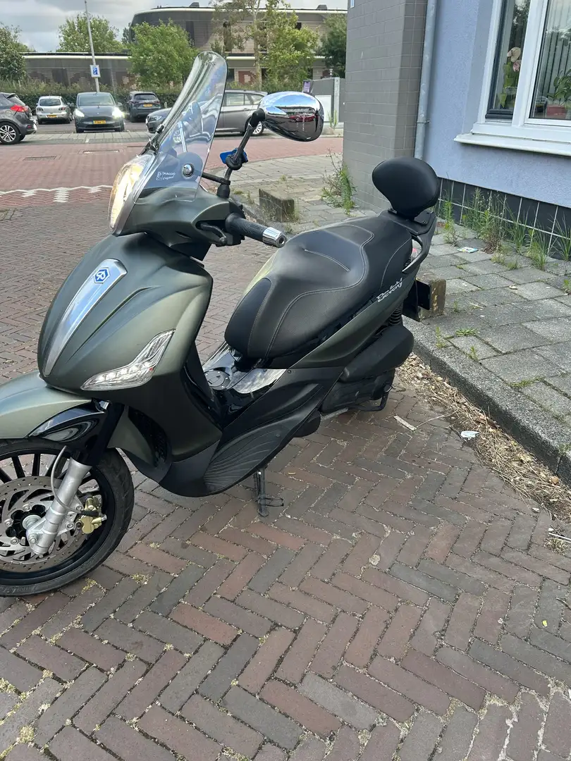 Piaggio Beverly 300 NIEUWSTAAT Groen - 1