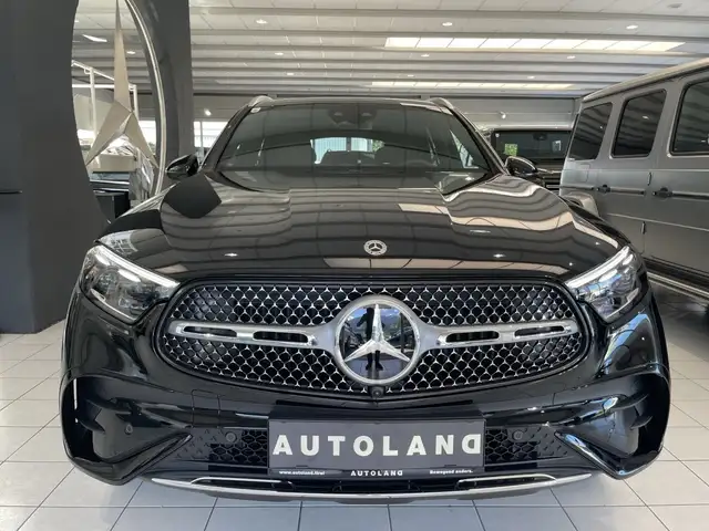 Mercedes-Benz GLC 300 de 4MATIC AMG LINE Ansicht 10
