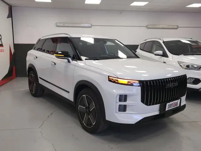 Jaecoo J7 view 3
