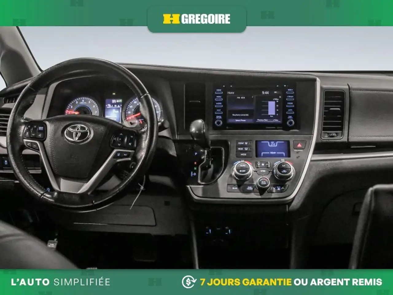 Toyota Sienna снимка Toyota Sienna