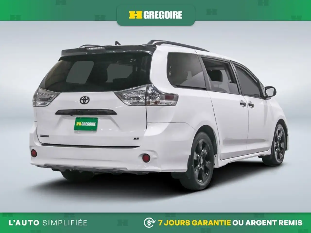 Toyota Sienna снимка Toyota Sienna