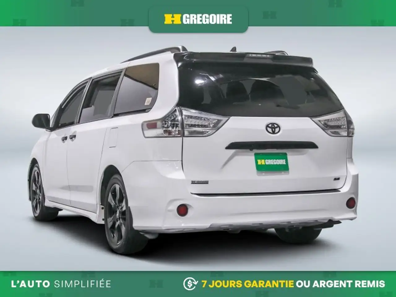Toyota Sienna снимка Toyota Sienna
