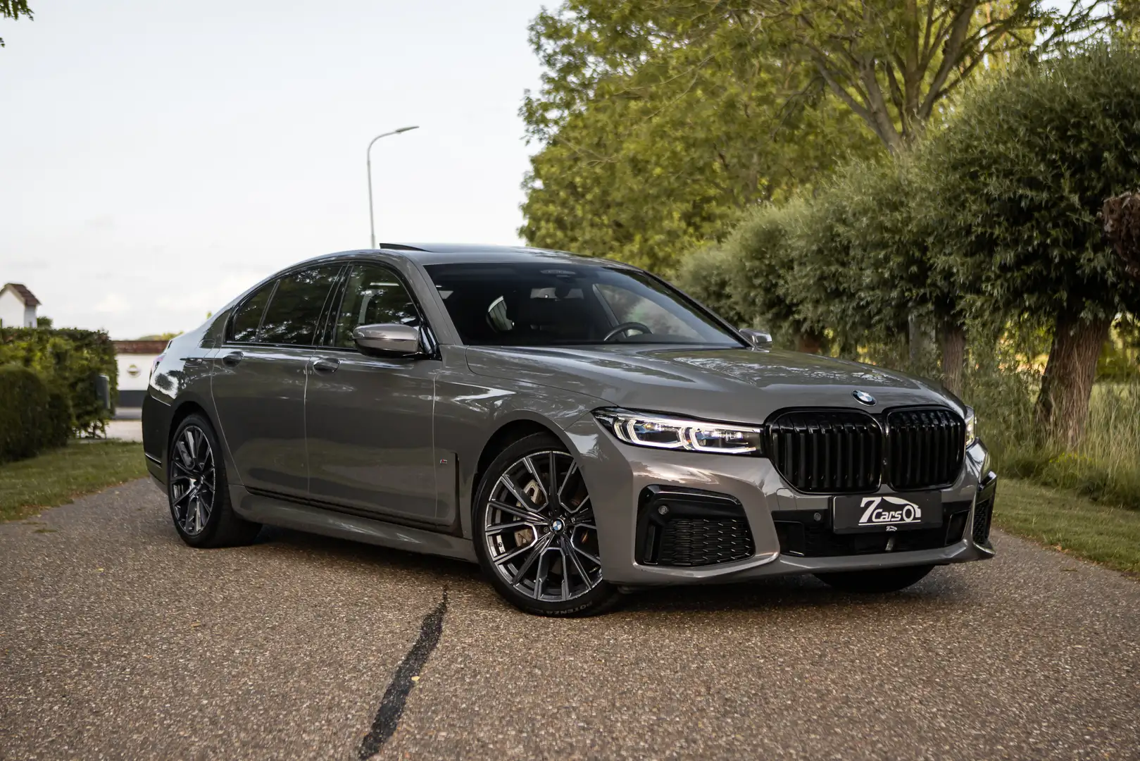 BMW 745 HYBRIDE M SPORT FULL FULL FIRST OWNER Grijs - 1