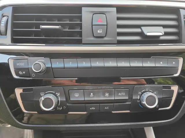 BMW 1 Series view 15