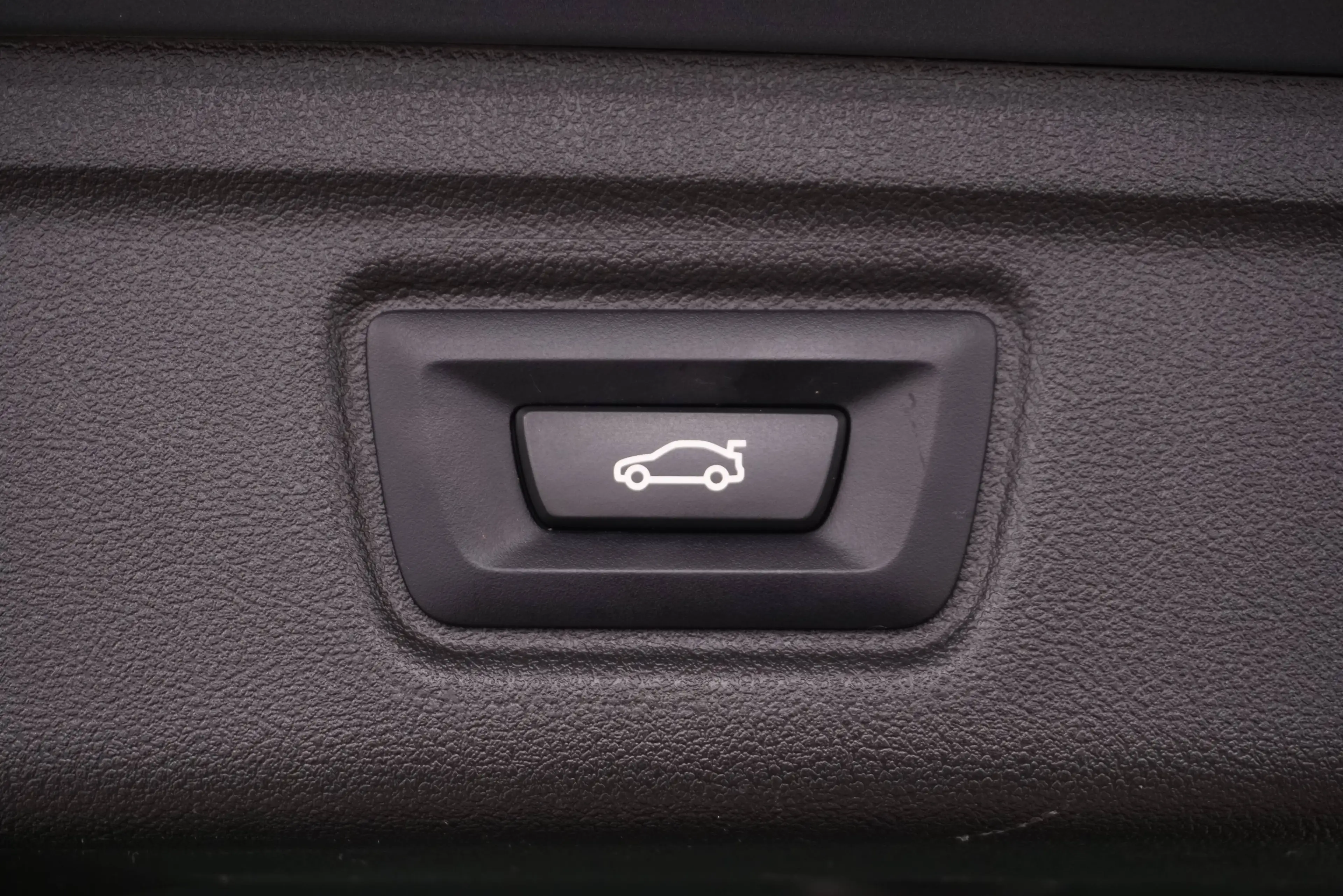 BMW 318 d// shadow line // harman kardon // ACC — photo 25