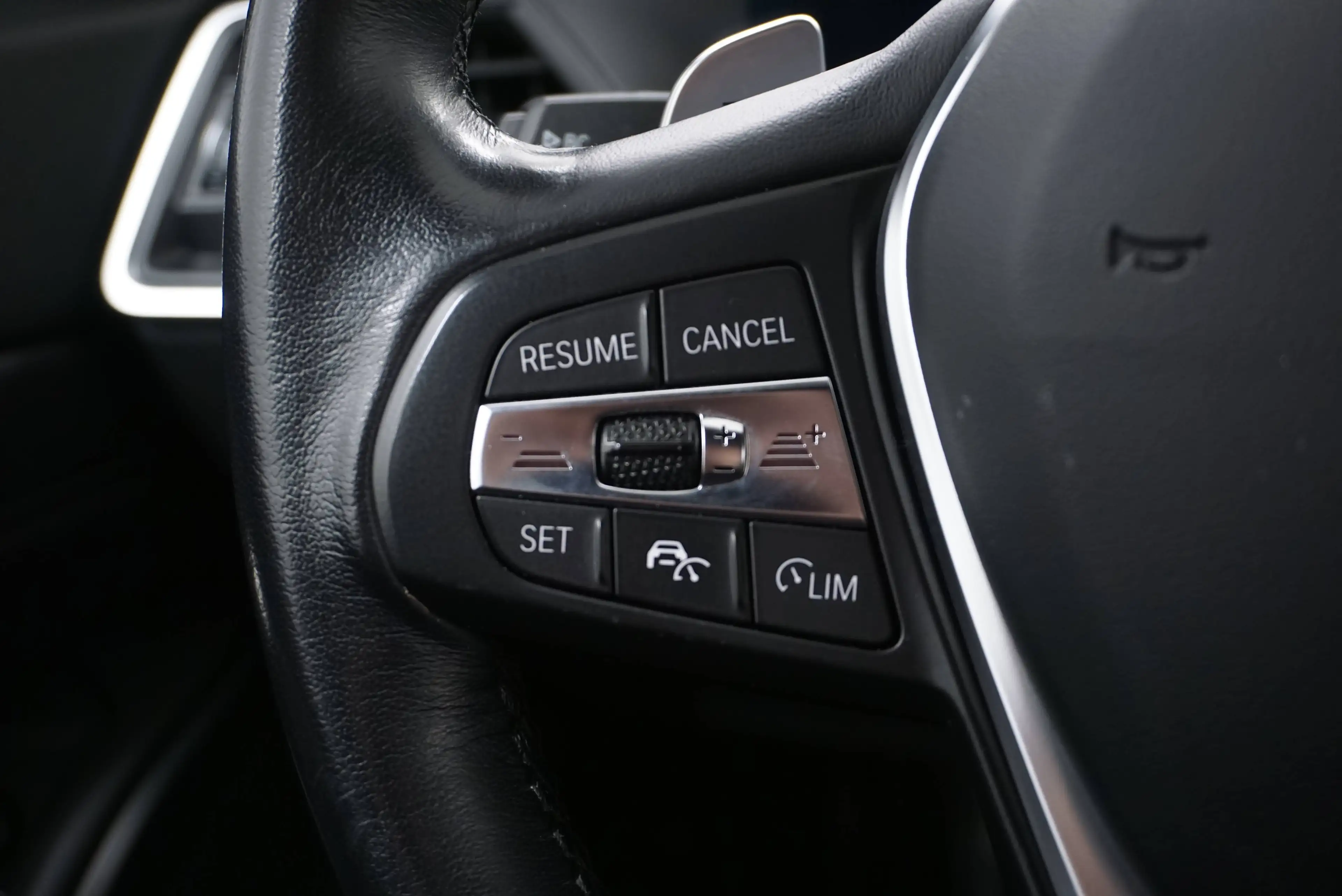 BMW 318 d// shadow line // harman kardon // ACC — photo 18
