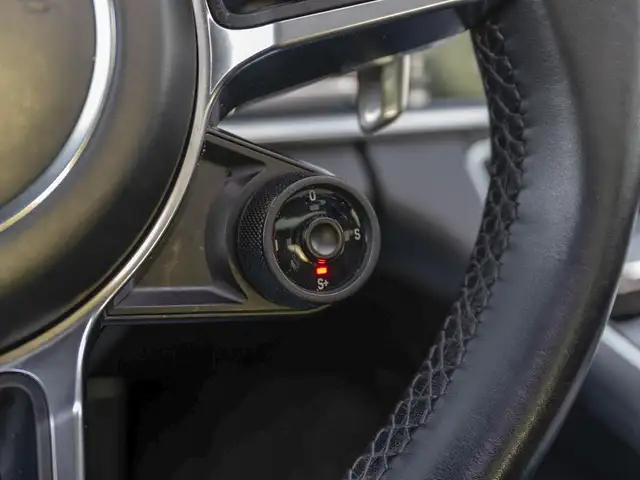 Porsche Panamera view 20