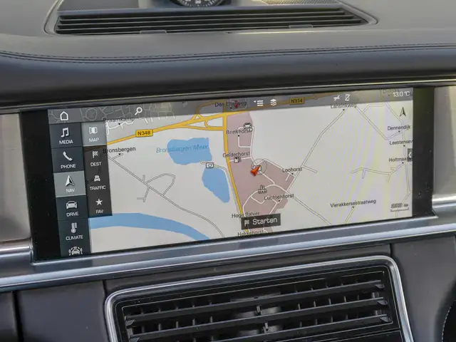 Porsche Panamera view 27