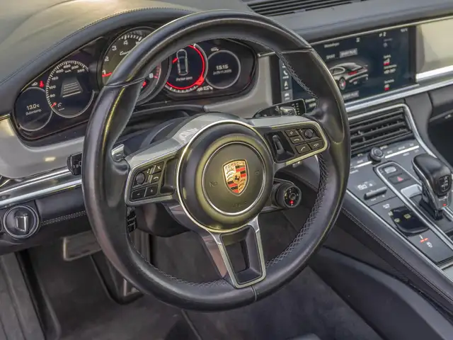 Porsche Panamera view 6