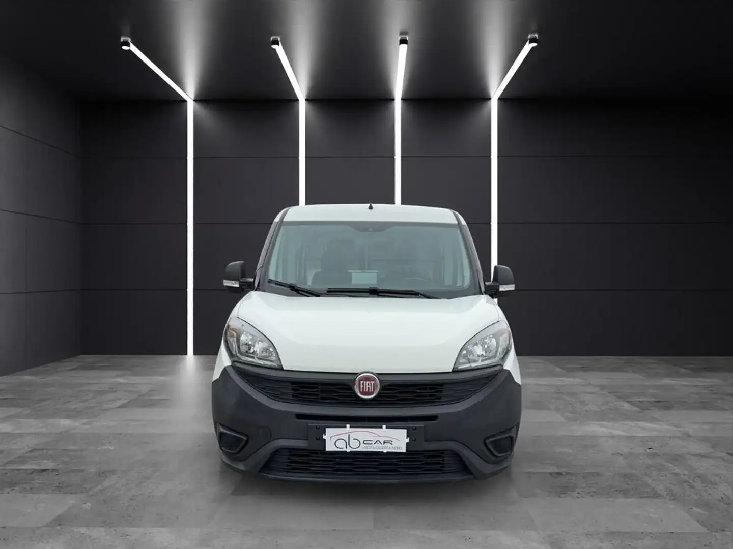 Fiat Doblo Doblo CARGO MARXI 1.4 16v Easy 95cv Veicolo Bianco - 2