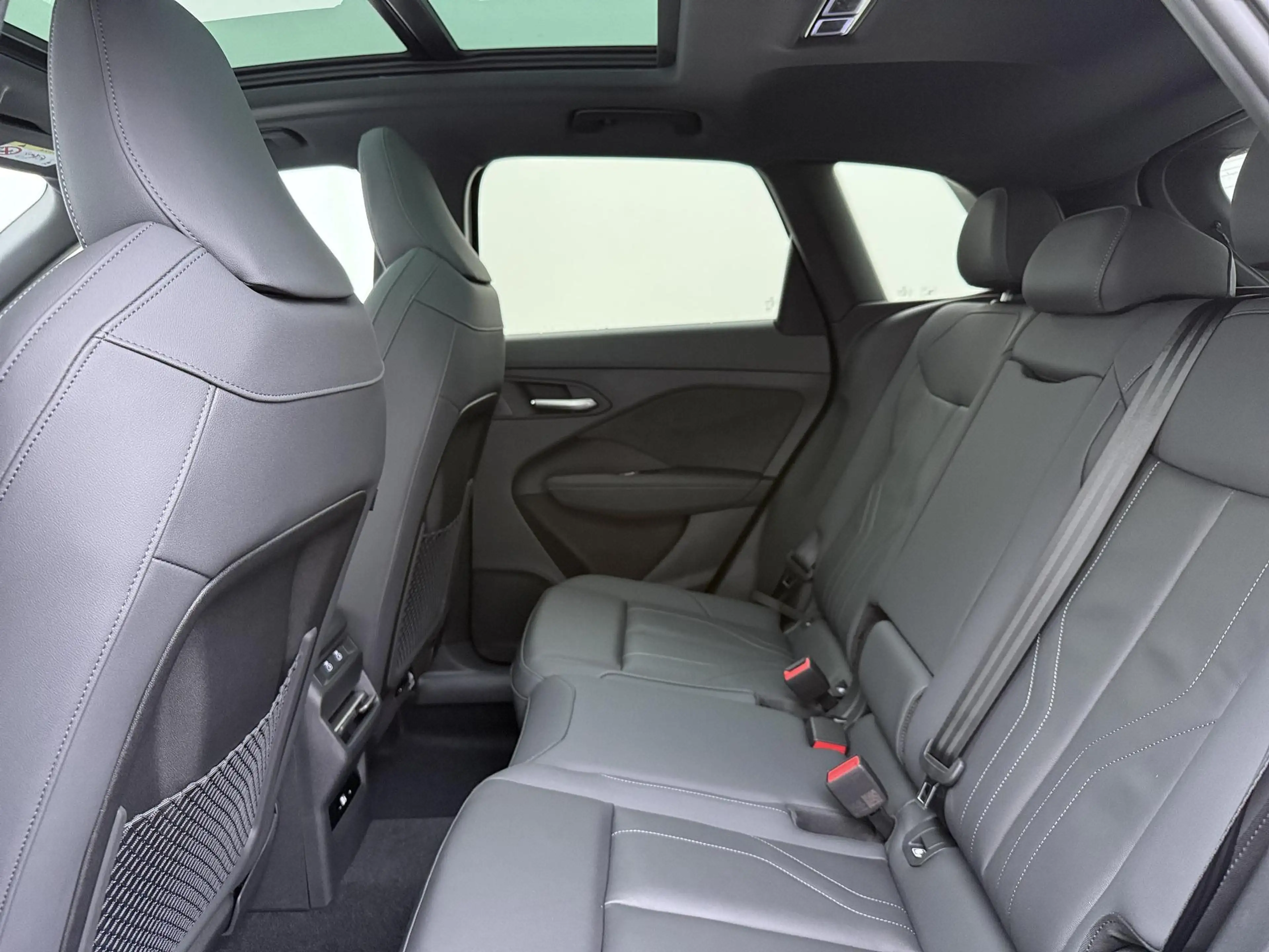 Audi Q3 S edition 1.5 e-hybrid 200 kW / 272 PK | 20" | Pan — photo 11