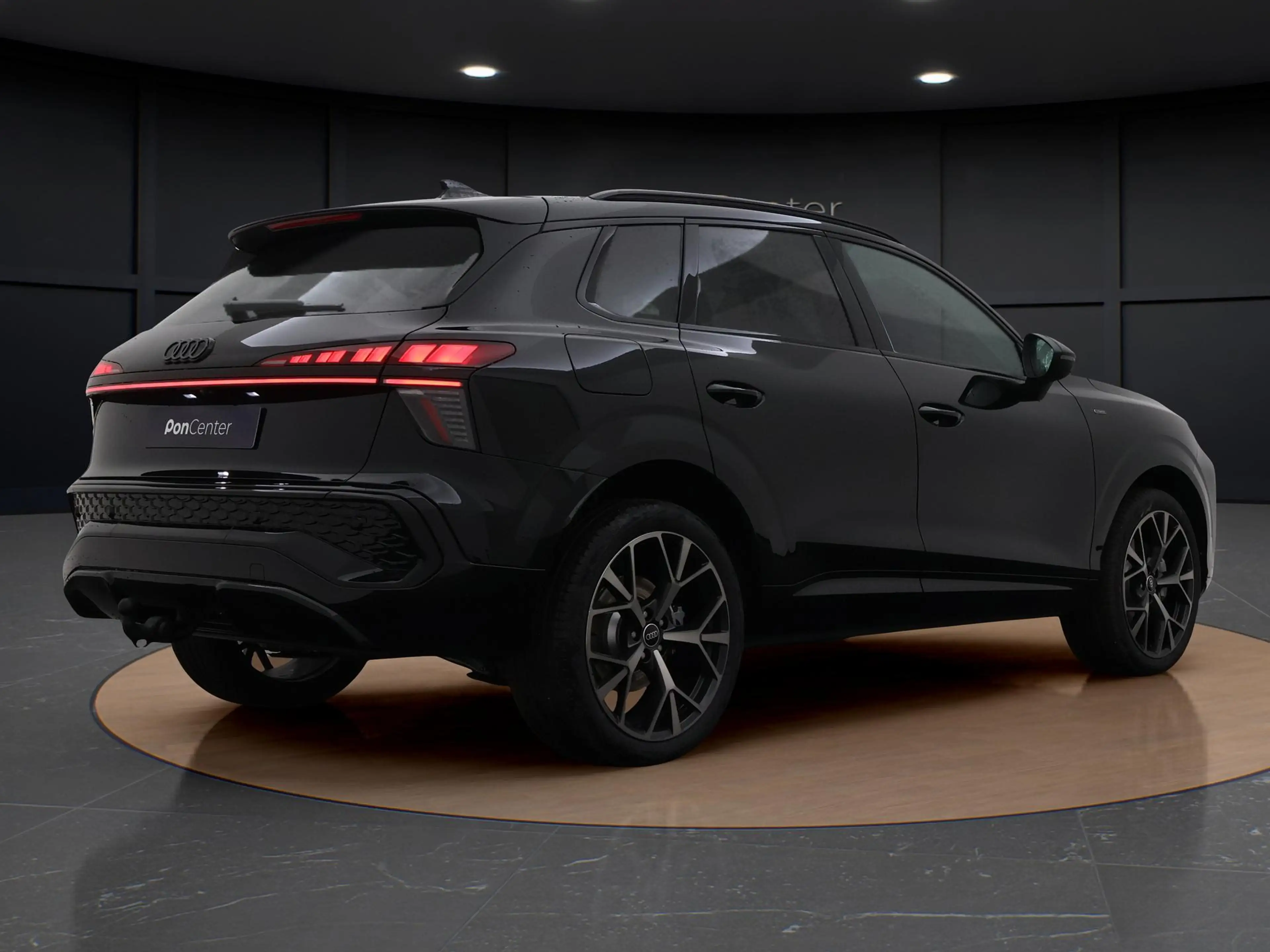 Audi Q3 S edition 1.5 e-hybrid 200 kW / 272 PK | 20" | Pan — photo 9