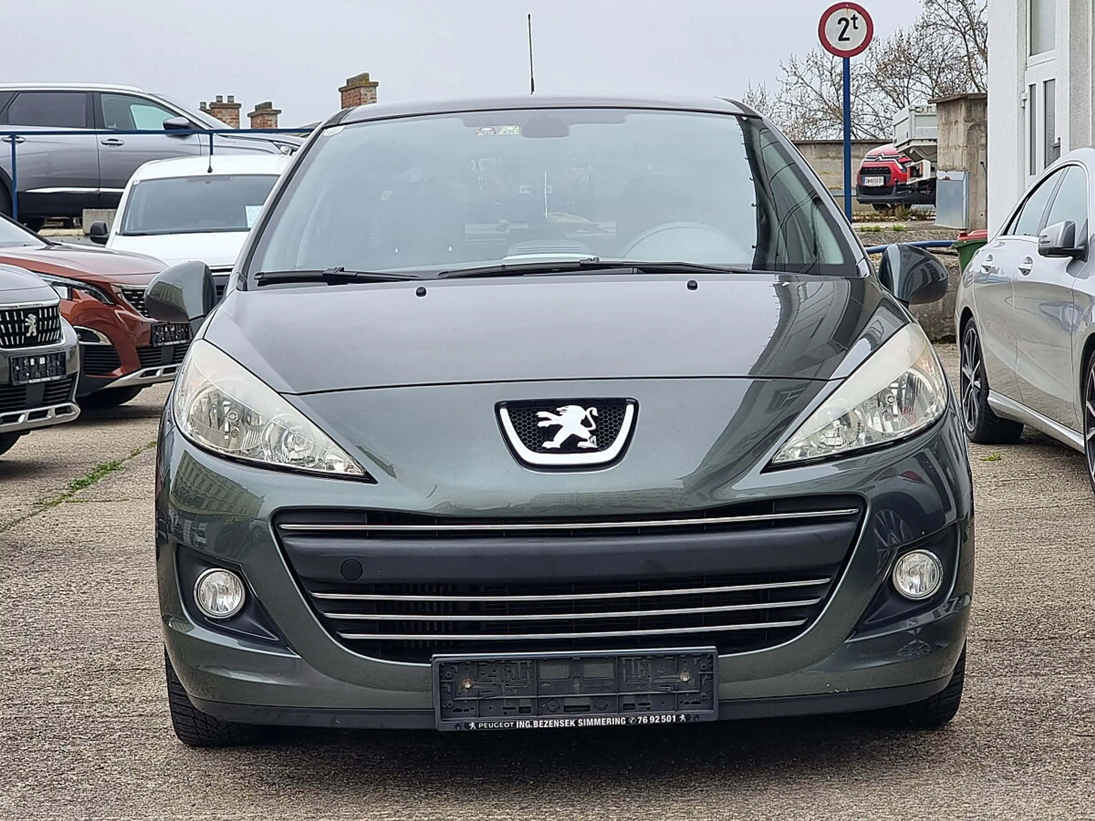 Peugeot 207 Active 1,6 HDi 95 FAP — photo 3