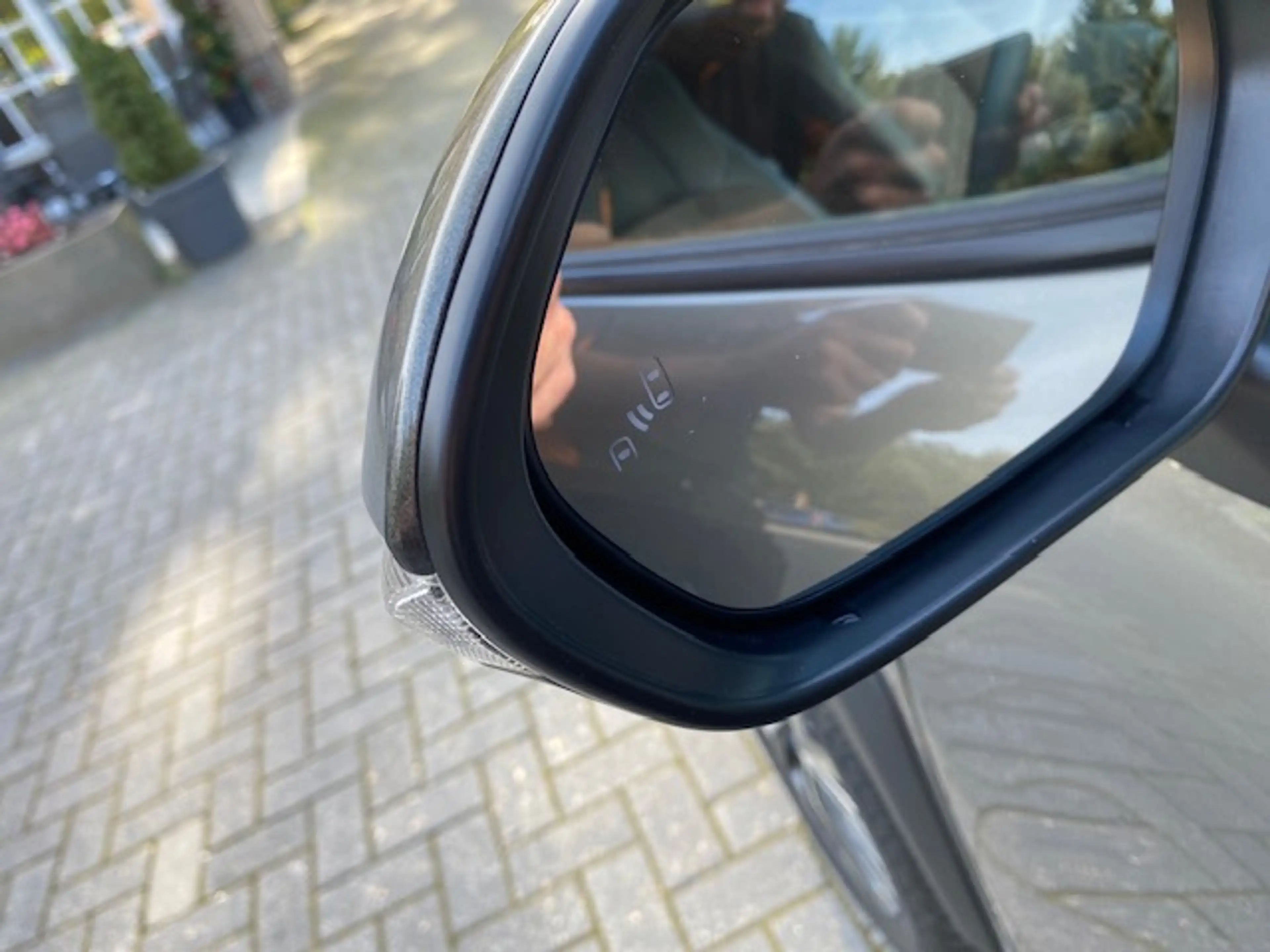 Toyota Yaris Cross 1.5 Hybrid Dynamic DODEHOEK  HEAD-UP  STUUR/STOELVERW  ELEKT ACHTERKLEP — photo 17