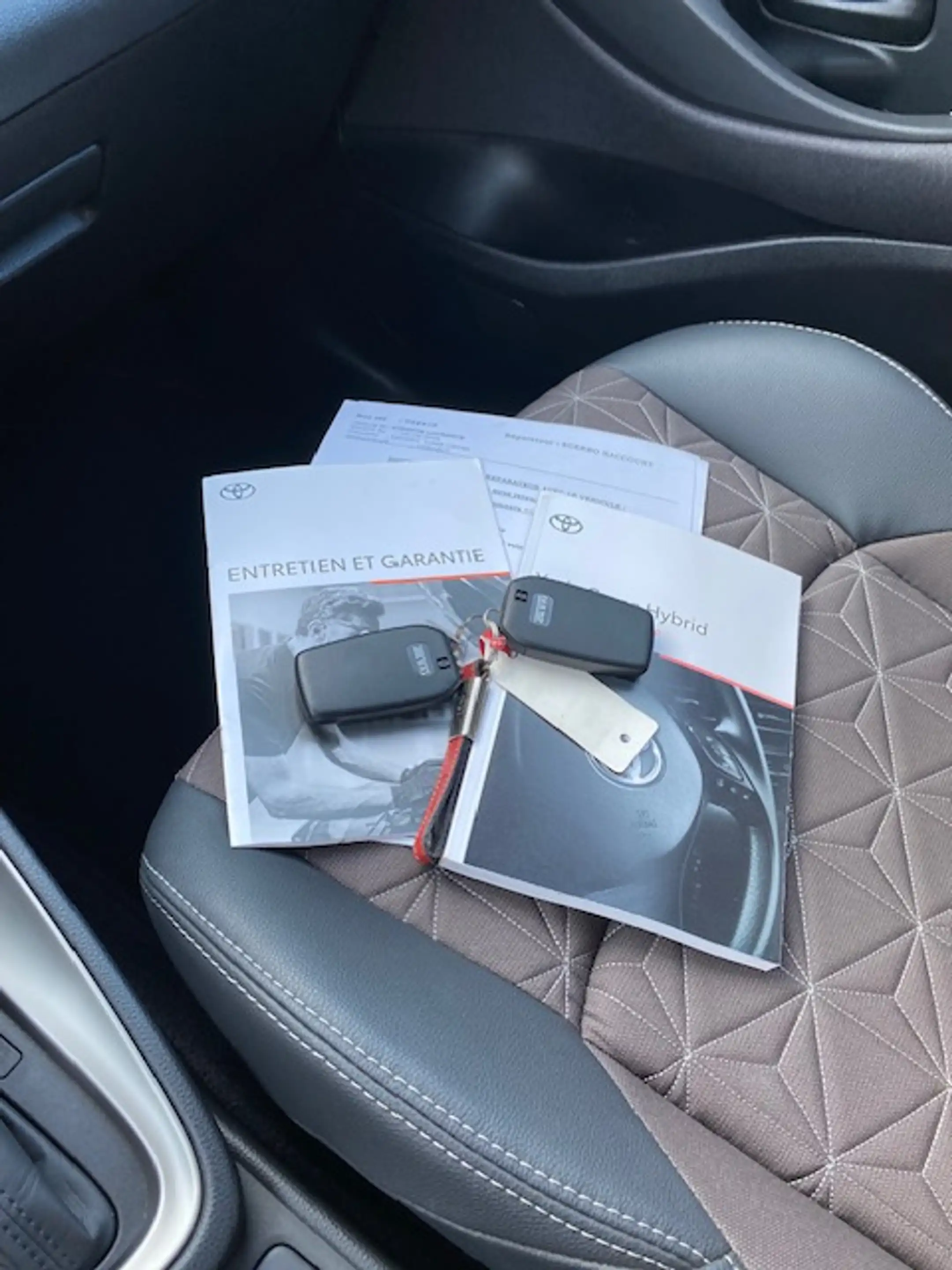 Toyota Yaris Cross 1.5 Hybrid Dynamic DODEHOEK  HEAD-UP  STUUR/STOELVERW  ELEKT ACHTERKLEP — photo 14