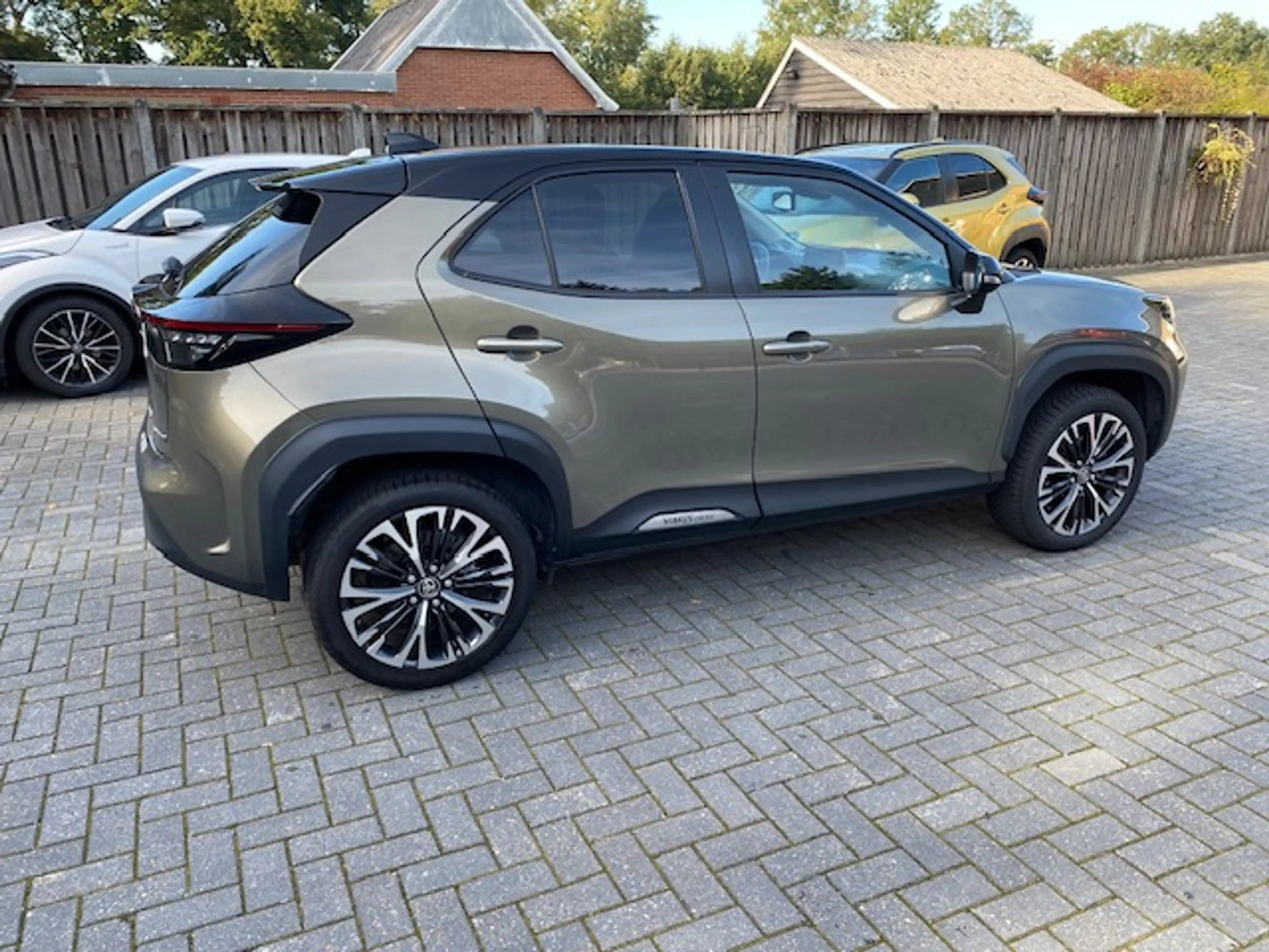 Toyota Yaris Cross 1.5 Hybrid Dynamic DODEHOEK  HEAD-UP  STUUR/STOELVERW  ELEKT ACHTERKLEP — photo 7