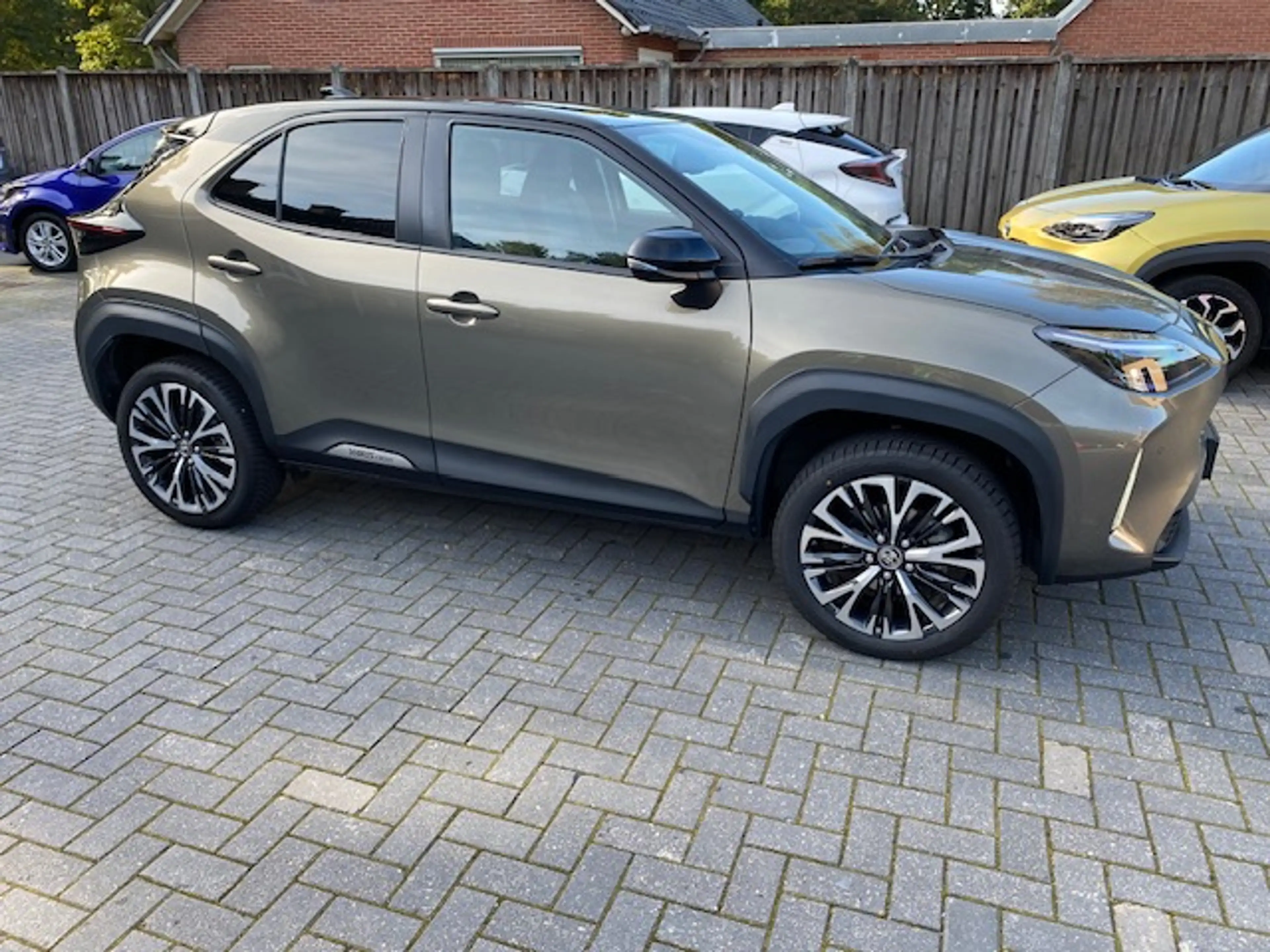 Toyota Yaris Cross 1.5 Hybrid Dynamic DODEHOEK  HEAD-UP  STUUR/STOELVERW  ELEKT ACHTERKLEP — photo 8