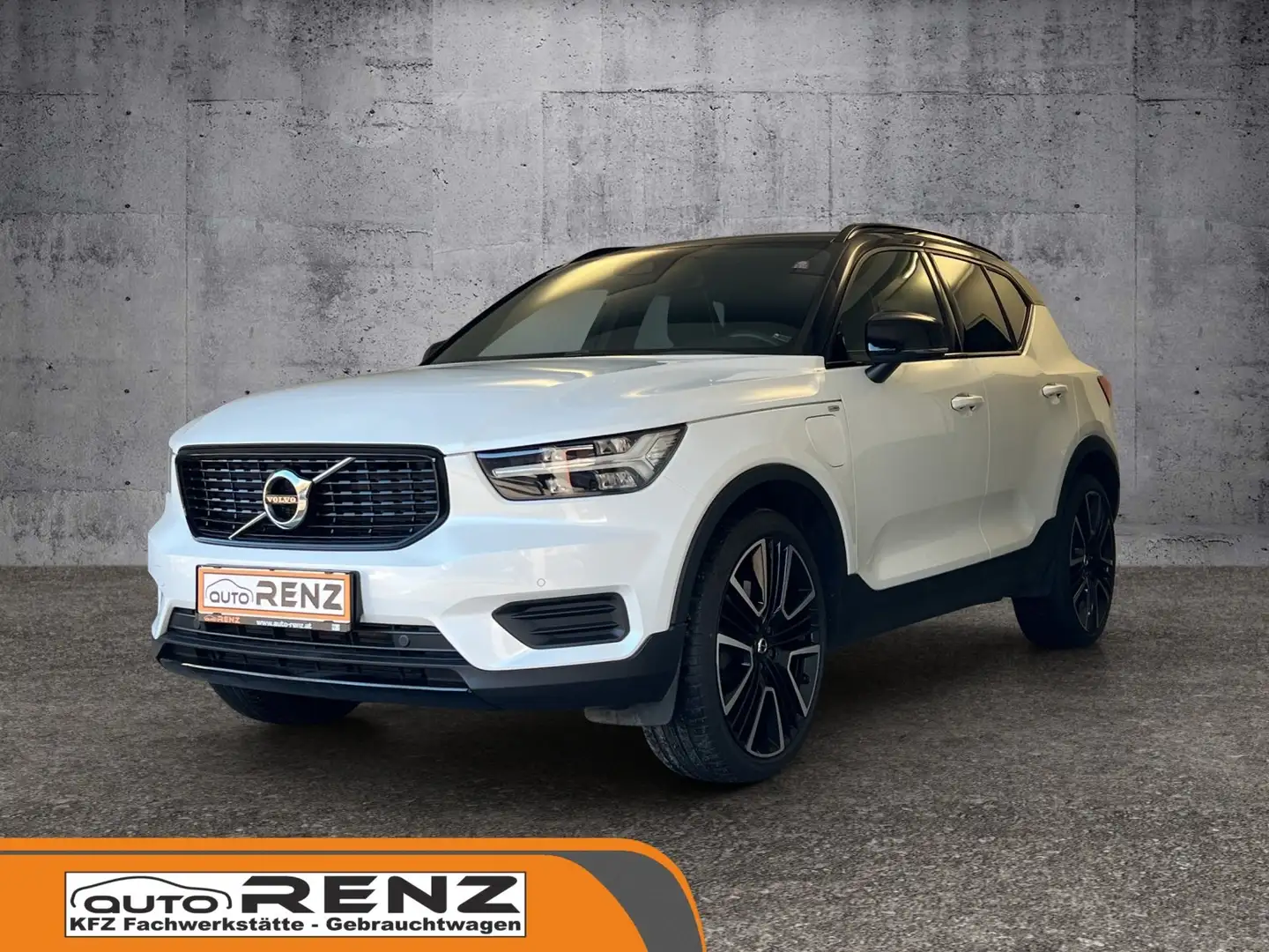 Volvo XC40 R-Design, AHK; Kamera, Lenkradheizung, .... Weiß - 1