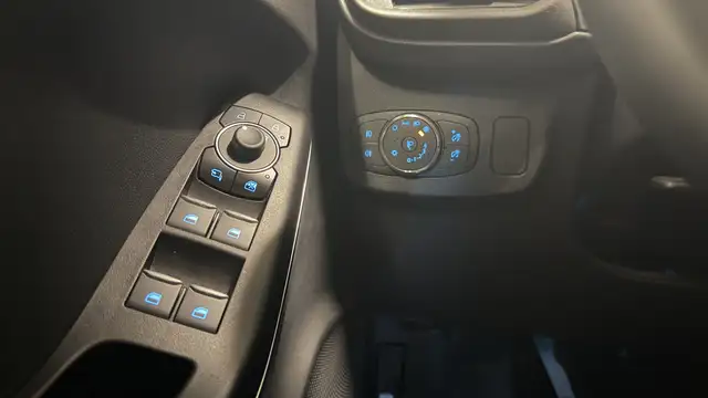 Ford Puma view 8