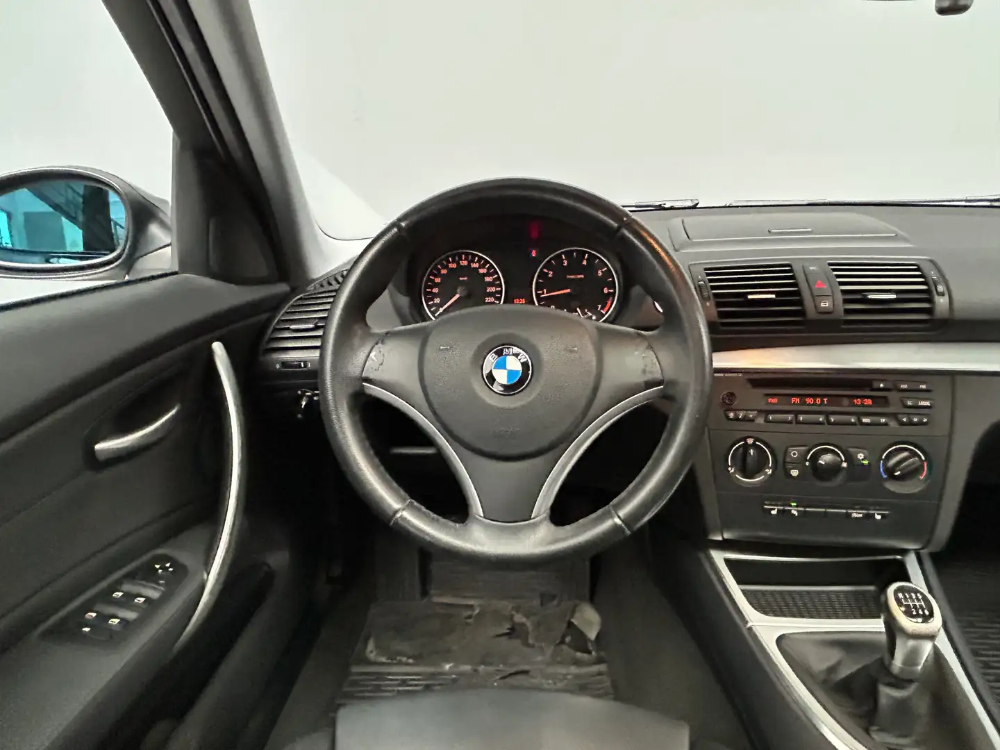 BMW 118 1-serie 118i High Executive Youngtimer|BTW-auto Zwart - 2