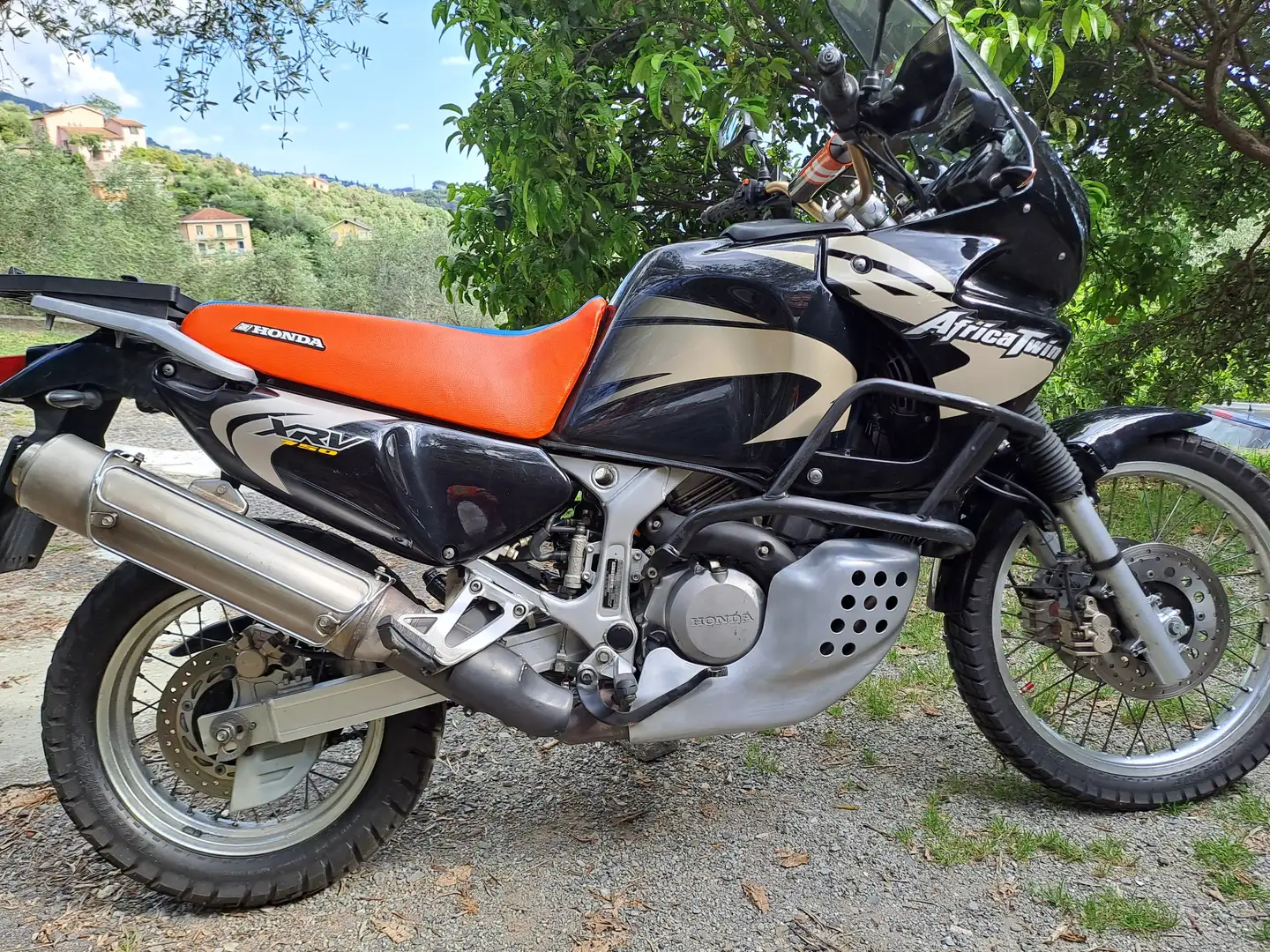 Honda XRV 750 Africa Twin RD07 Negru - 1